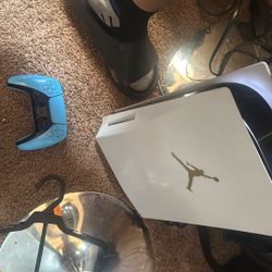 Ps5 1tb With Blue Control 