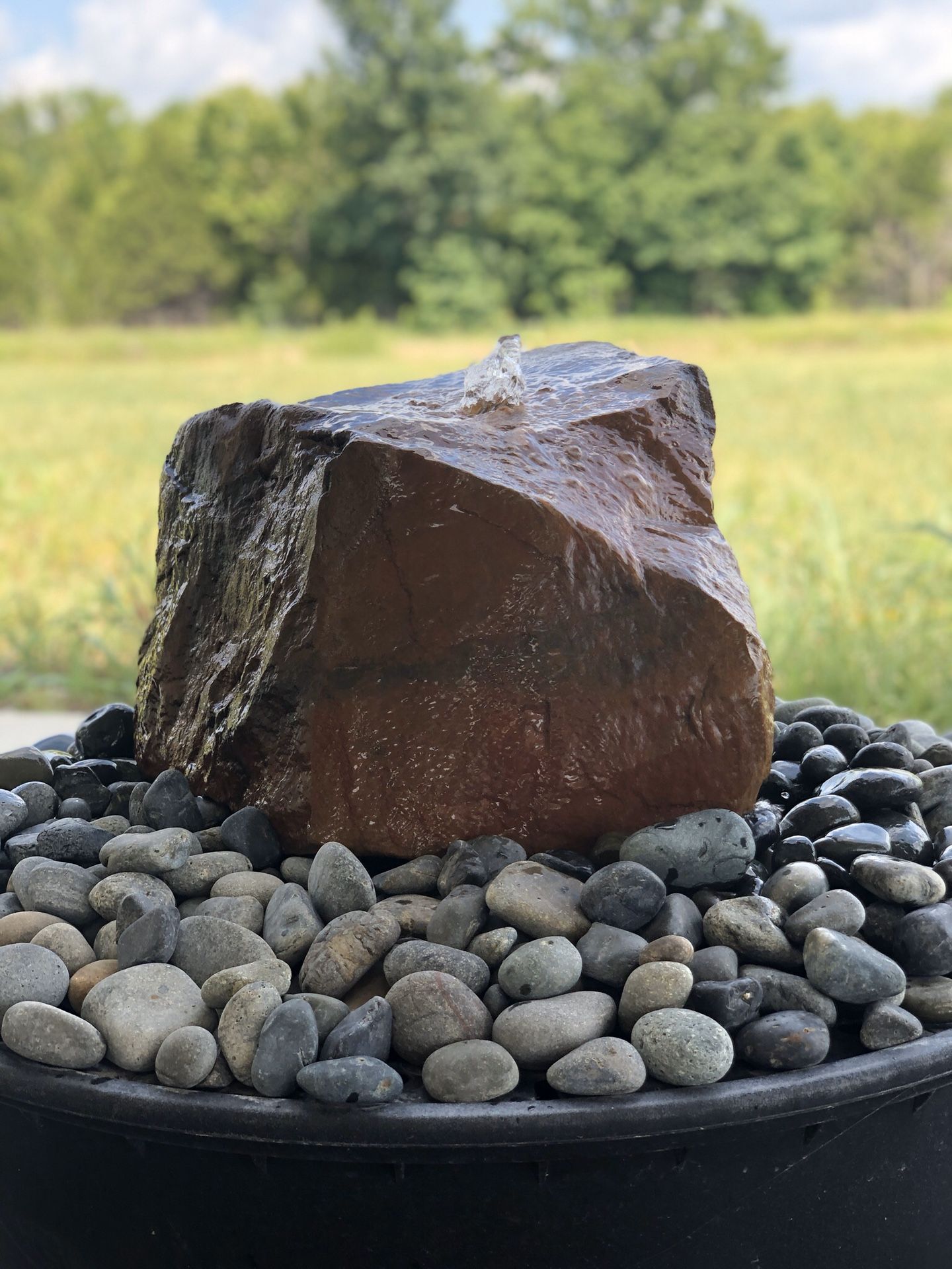 Natural Stone Water Feature/Fountain Rock Bubbler