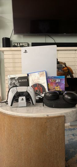 Sony PlayStation 5 Consolee with added 2tb heating ssd with sonos ace headphones 800 obo