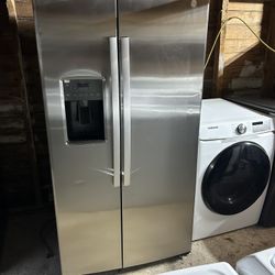 25.3 cu. ft. Side by Side Refrigerator in Fingerprint Resistant Stainless Steel, Standard Depth