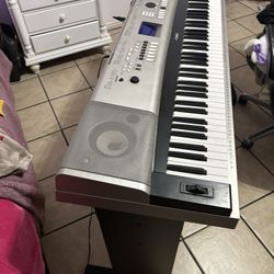 Yamaha Piano 88-Key