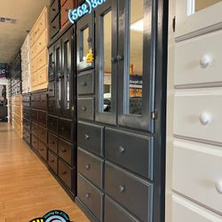 Pinewood XL Wardrobe Dresser With Mirror