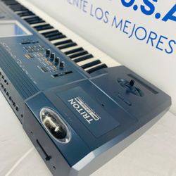 Korg Triton Extreme In Excellent Conditions