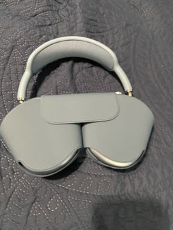 Gen 2 light blue airpod max