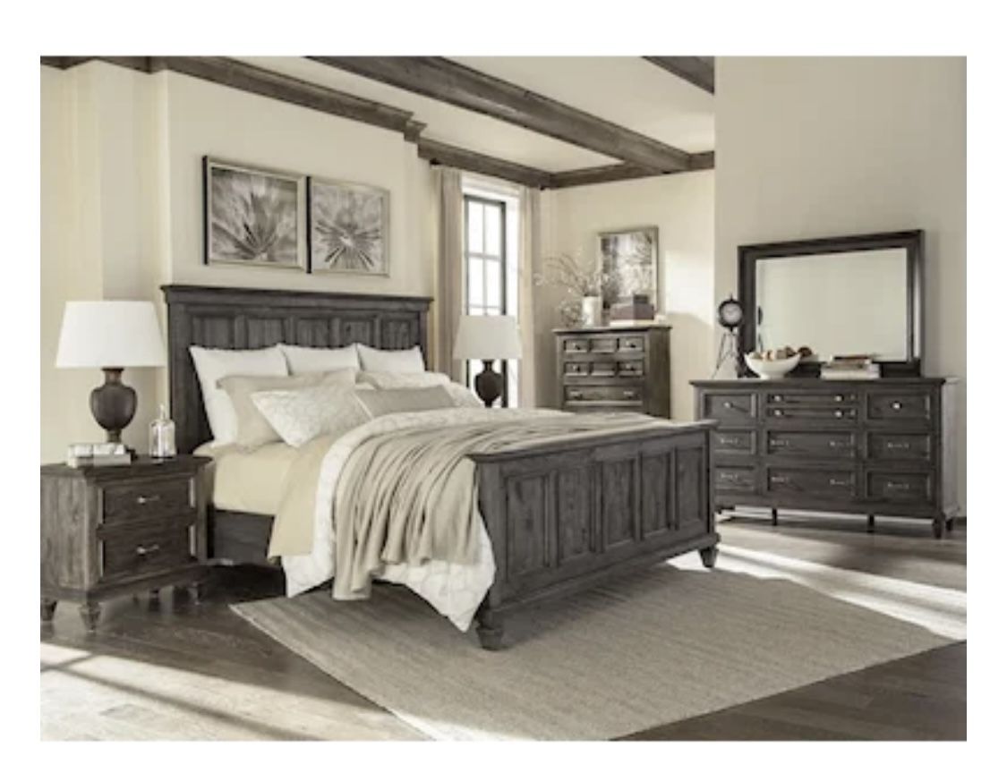 Queen Bedroom Furniture Set