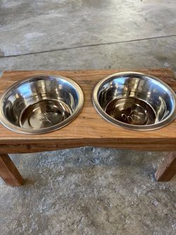 Dog bowls with stand
