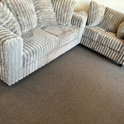 2 Pc Sofa And Loveseat 