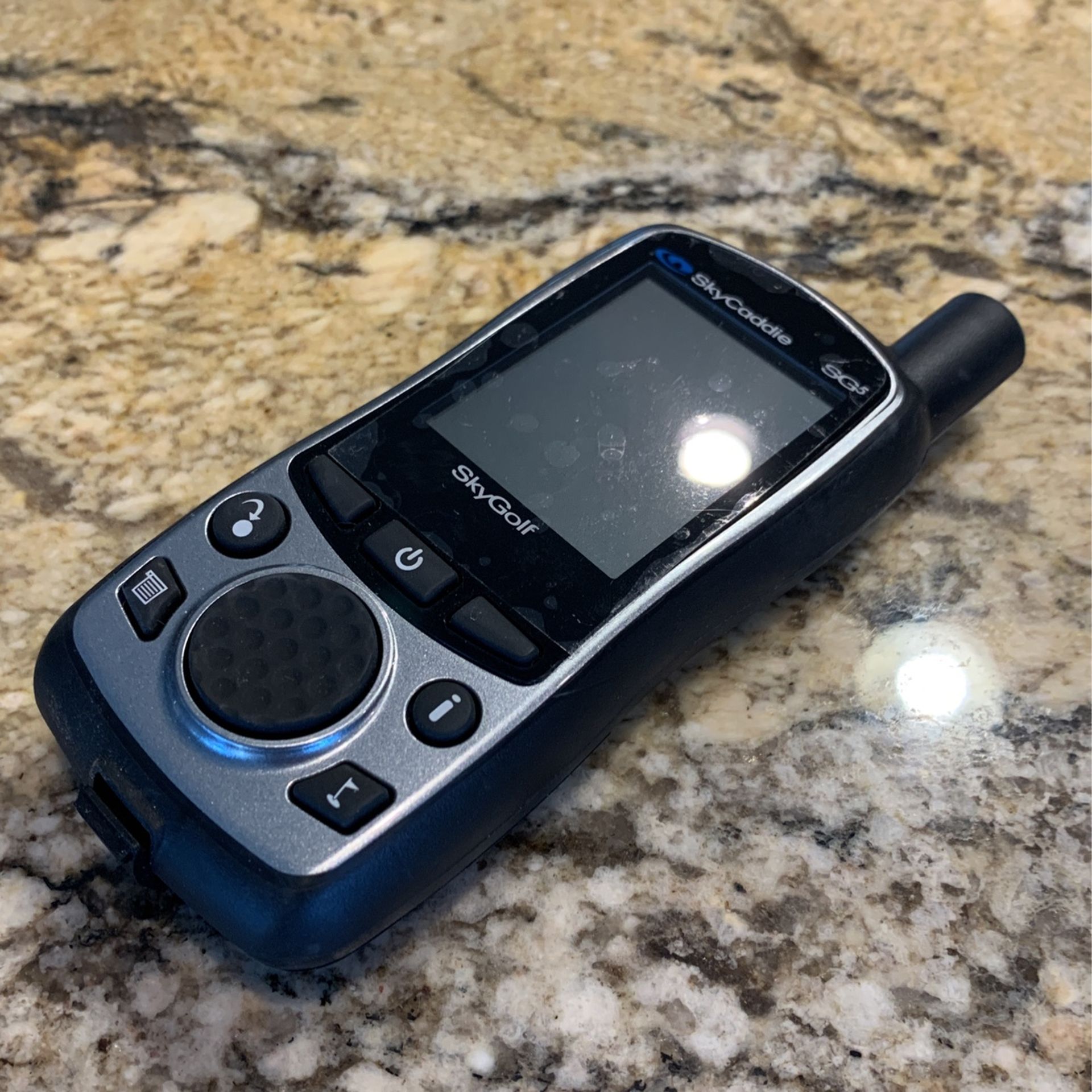 SkyCaddie SG5 SkyGolf Rangefinder w/ Protective Case for Sale in