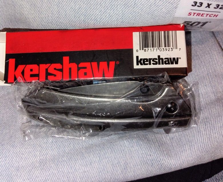 NEW Kershaw Box Style Pocket Knife