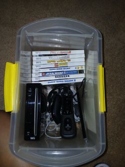 “Nintendo Wii RVL-001 GameCube Compatible Bundle w/ Controller, Nunchuk, Sensor Bar & Games”