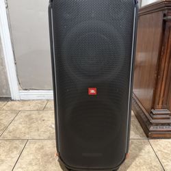 JBL partybox 710