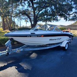 1988 Master Craft Tristar 190 Bow rider 