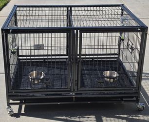 Heavy Duty Double Dog Crate w/ Divider/Trays/ (2) Bowls & (2) Drip Water Bottles (On Wheels)