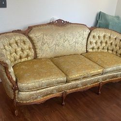 Deutsh Bros Couch Set