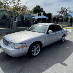 2003 Mercury Grand Marquis 