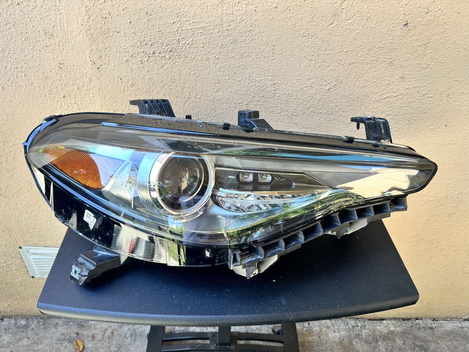 Alfa Romeo Giulia Headlight 2017 -2021 (right Side ) LED 