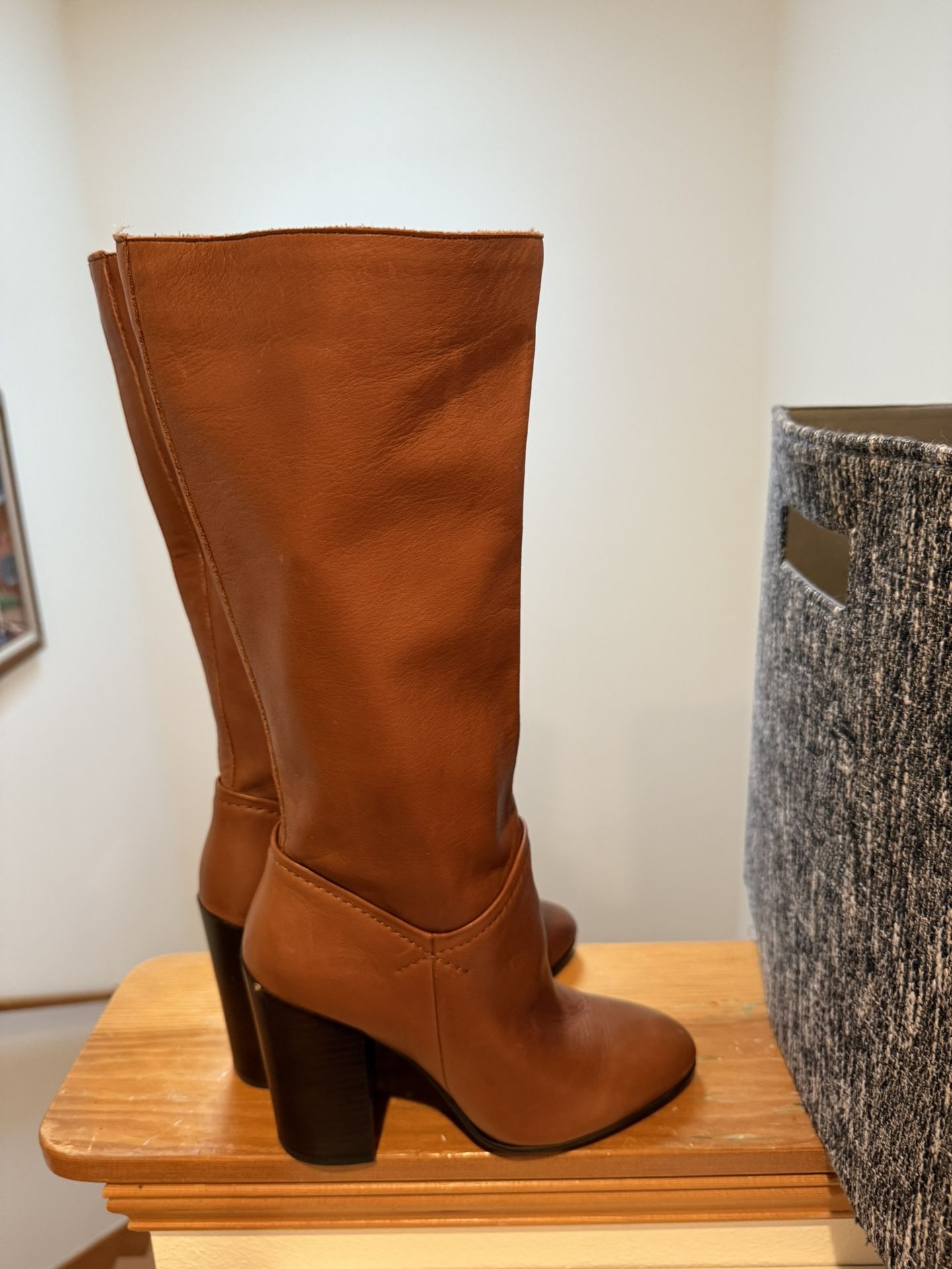 Aldo women’s boots size 7