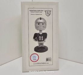 Raiders Vintage Memory Company Oakland Raiders Limited Edition Bobblehead NFL 2001