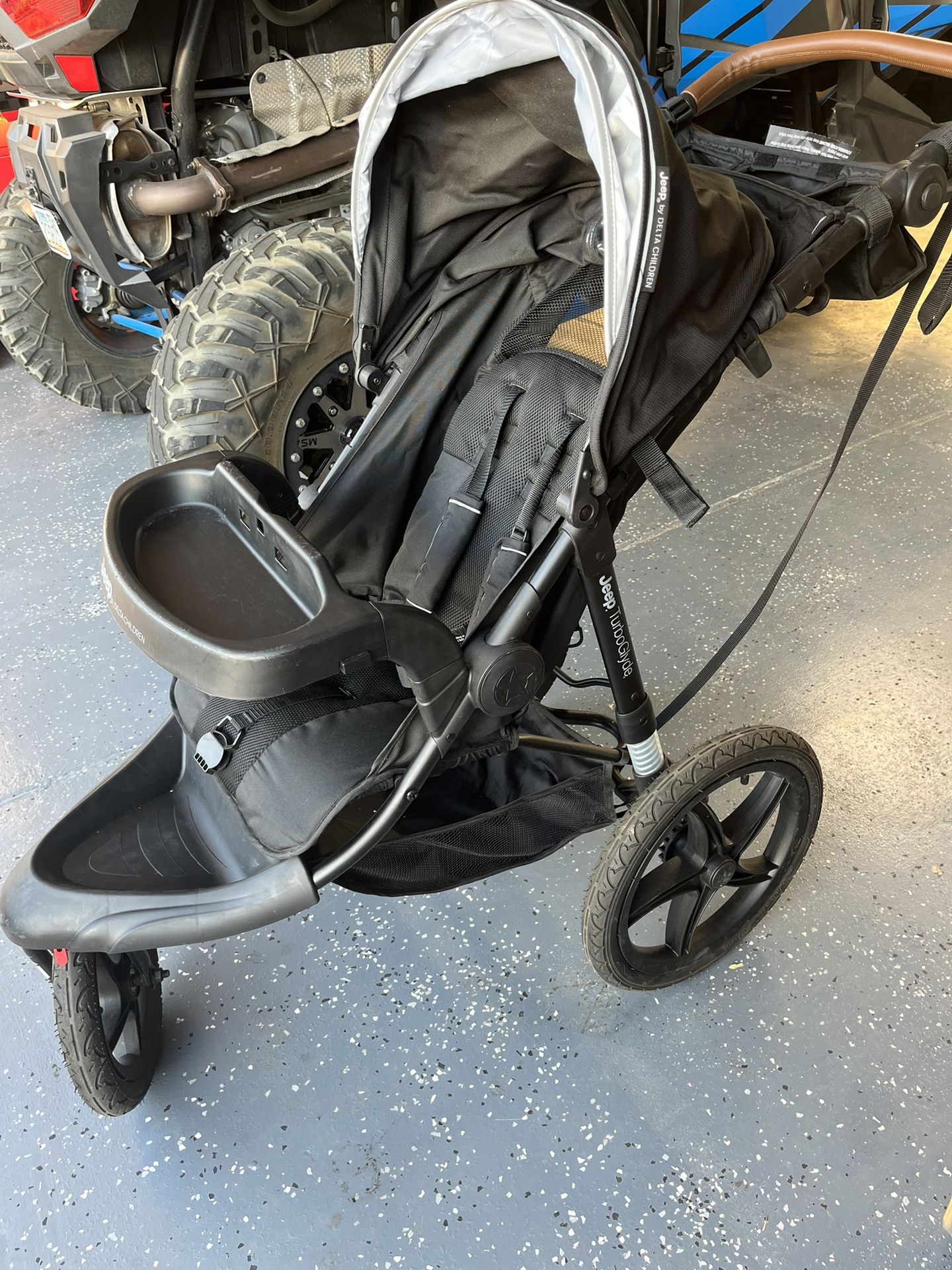 Jeep TurboGlyde Stroller