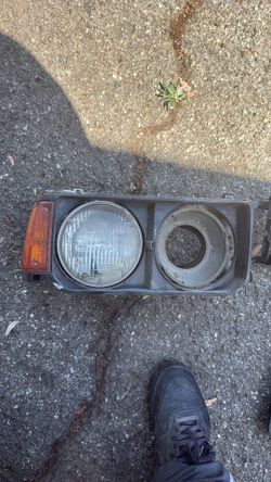 1980 Toyota Corolla headlights and grill