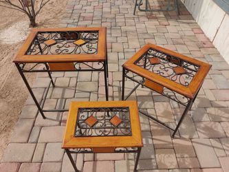 Nesting Table Set.