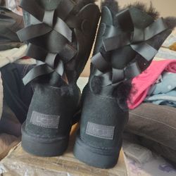 Womens UGGs 