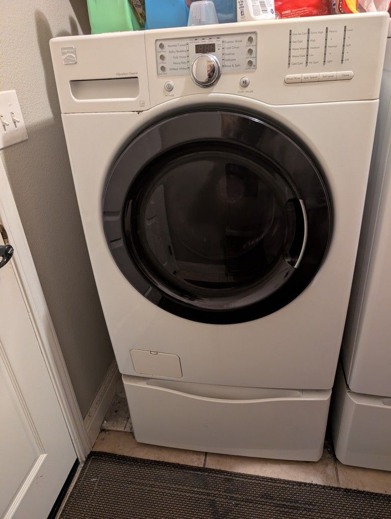 Used 4.0 cu ft Kenmore HE (contact info removed) front load washer/Washing Machine