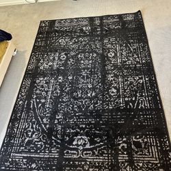 Traditional Black/Gray Area Rug – 6’7” x 9’ (Like New