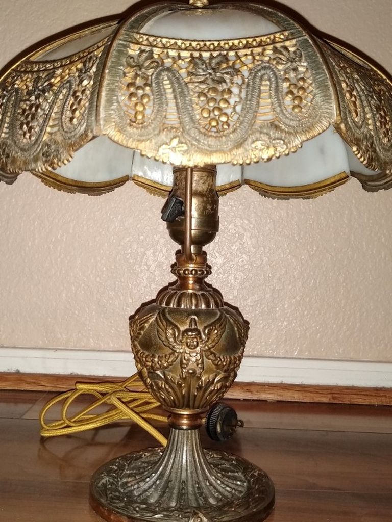 Beautiful Bradley & Hubbard Lamp,All Products : American Fashion Style Bags On Sale