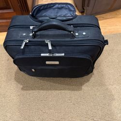  Kenneth Cole laptop Computer bag
