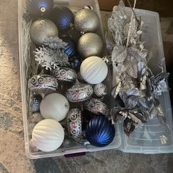 Decoración De Arbolito  En Azul Y Plata 