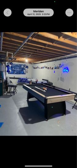 Pool table