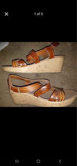 New Sketchers Wedges size 9