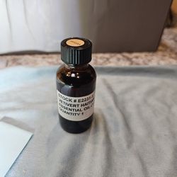 Vetivert (Haitian) Pure Essential Oil – 30 ml (1 oz) – Almost Full