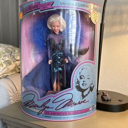 Spectacular Showgirl Marilyn Collector Series