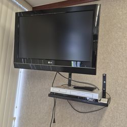 Black t.v 18 inch x 28 inch remote control and works great with DVD player exactly like the picture only $110