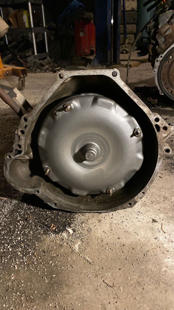 FORD transmission C6. In great shape. Rebuild low miles. Automatic for