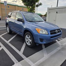2010 toyota rav4