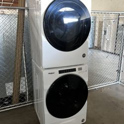 Whirlpool White Washer And Dryer Set 9O1