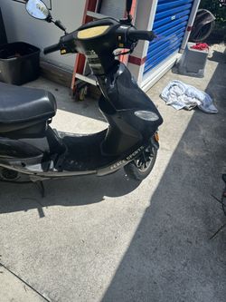 Scooter With Title Running 