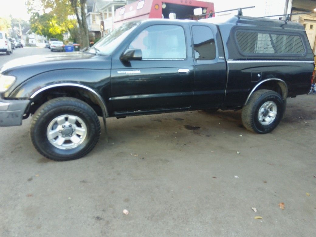 2000 Toyota Tacoma