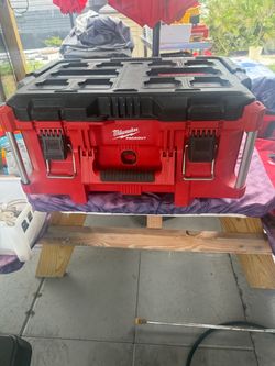 Milwaukee Packout Tool Box
