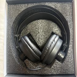 JOYO Studio Headphones Monitor Headphone for Recording Over Ear Noise Canceling for Guitar Cellphone Mixer Amplifier Podcast DJ and Keyboard Piano (JM