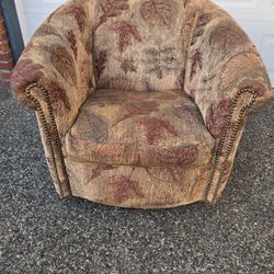 Chair (Free)