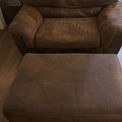 Cozy Oversized Armchair 