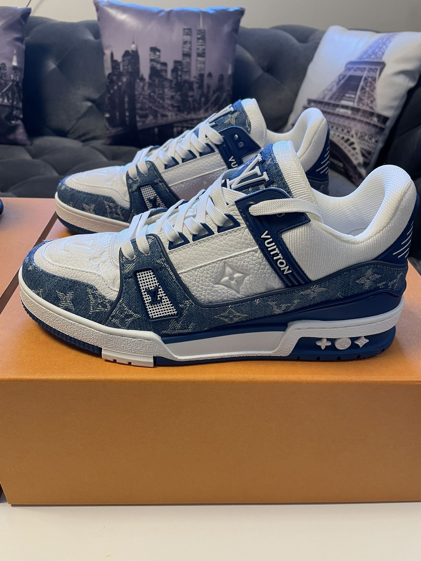 New Louis Vuitton Trainer #54 Graphic Print Blue/White Sneakers (Euro  44/Men's 10-11) for Sale in Valley Stream, NY - OfferUp