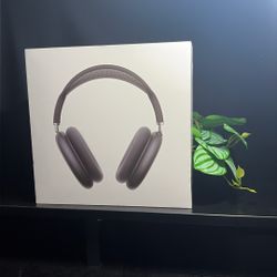 Apple AirPods Max – Midnight Black (Like New / Open Box)