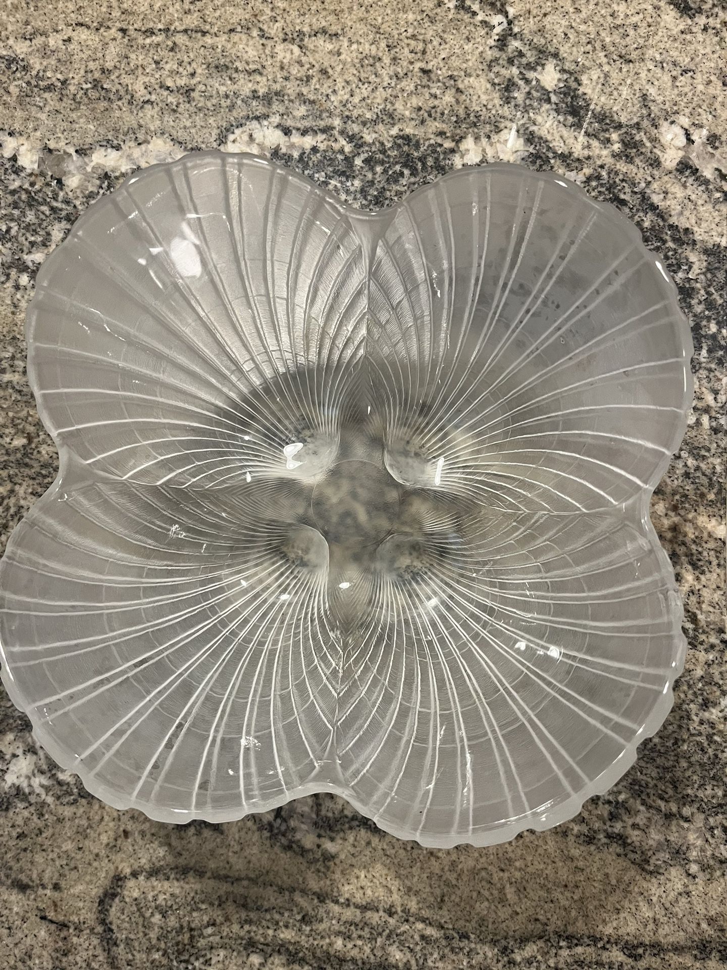 1980s Frosted Glass Shell Shaped Serving Bowl, MIKASA CRYSTAL