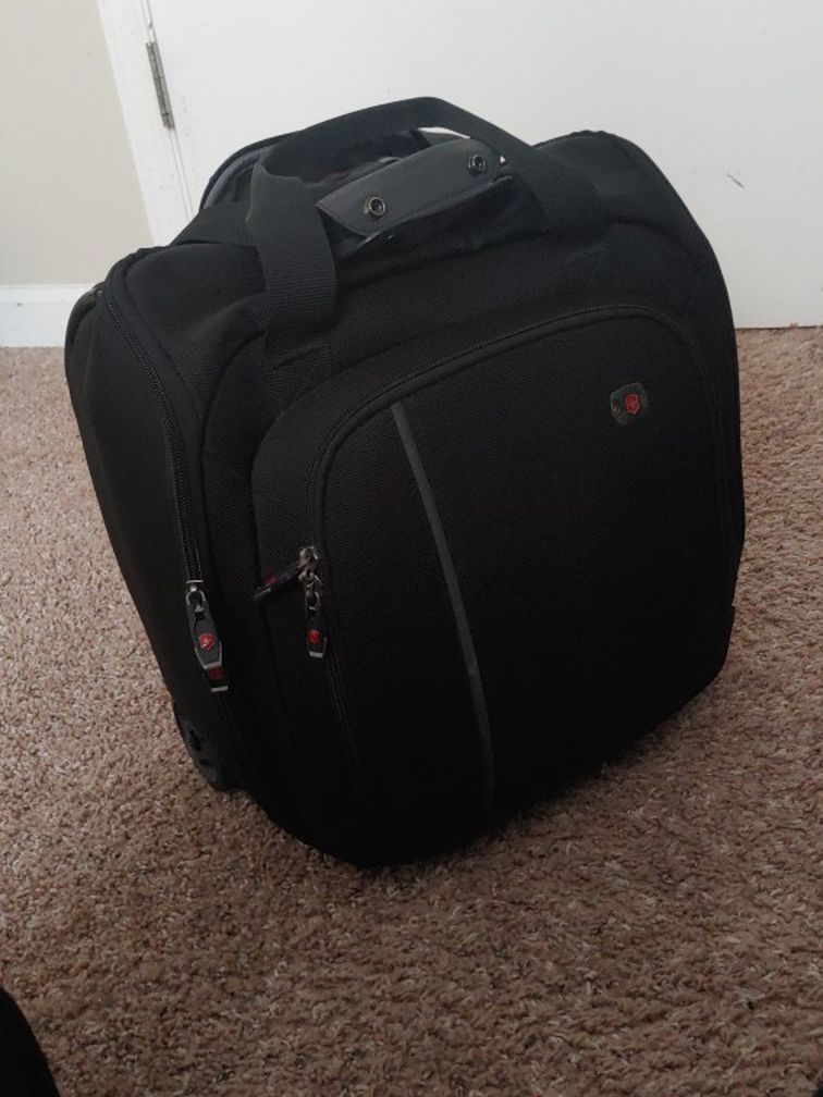 Victorinox Rolling Suitcase Carry On