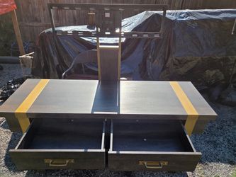 Entertainment center with TV Mount